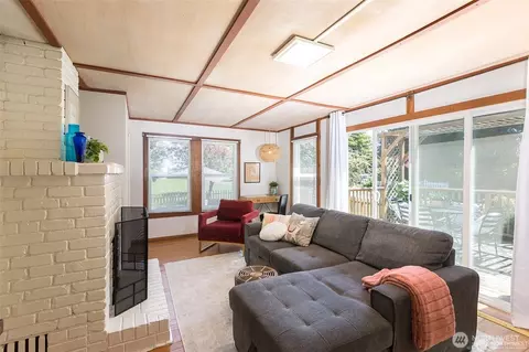 Living - 4900 Sequim Dungeness Way, Sequim, WA 98382 photo 4 of 4