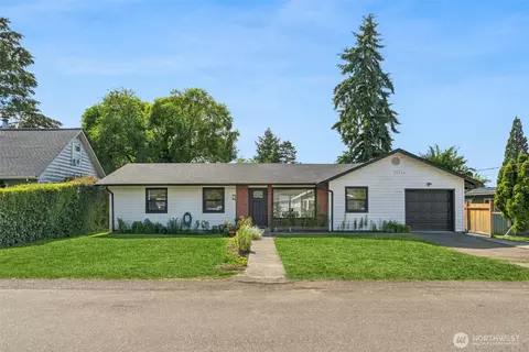 25733 19th Ave S, Des Moines, WA 98198