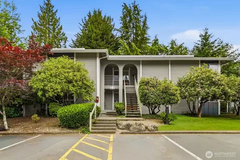 17211 NE 45th St #79, Redmond, WA 98052