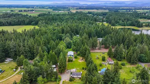 1906 E Pole Rd, Everson, WA 98247