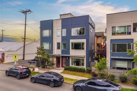 3951 SW Oregon St, Seattle, WA 98116