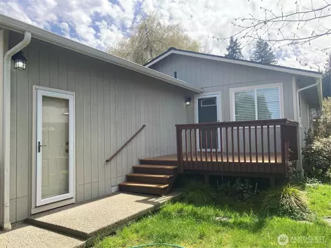 26817 NE Virginia St, Duvall, WA 98019