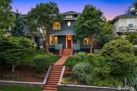 Exterior - 721 18th Ave E, Seattle, WA 98112 photo 4 of 7