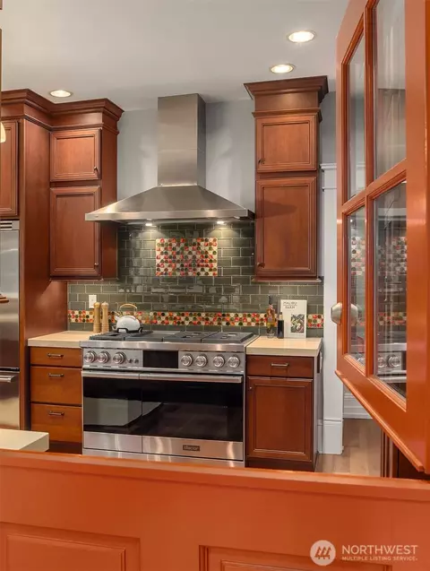 Kitchen - 721 18th Ave E, Seattle, WA 98112 photo 4 of 6