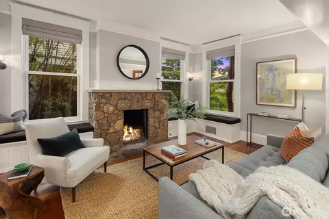 Living - 721 18th Ave E, Seattle, WA 98112 photo 2 of 4