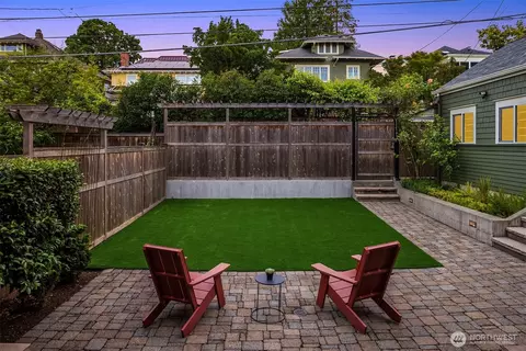 Exterior - 721 18th Ave E, Seattle, WA 98112 photo 7 of 7
