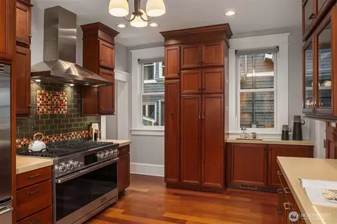Kitchen - 721 18th Ave E, Seattle, WA 98112 photo 3 of 6