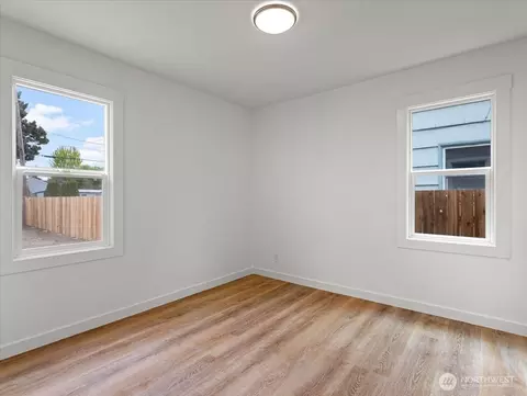 Bedroom - 440 25th Ave, Longview, WA 98632 photo 3 of 4
