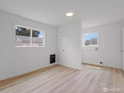 Bedroom - 440 25th Ave, Longview, WA 98632 photo 1 of 4
