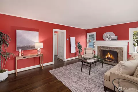 Living - 2522 31st Ave S, Seattle, WA 98144 photo 4 of 5