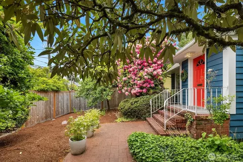Exterior - 2522 31st Ave S, Seattle, WA 98144 photo 2 of 7