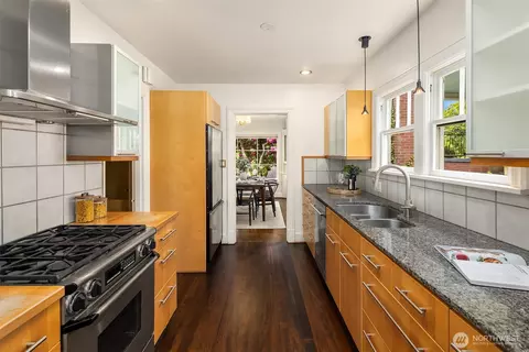 Kitchen - 2522 31st Ave S, Seattle, WA 98144 photo 4 of 6