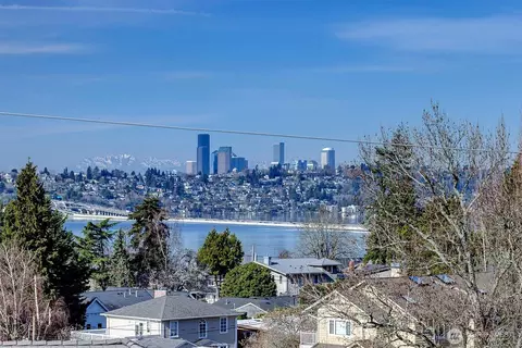 3036 67th Ave SE, Mercer Island, WA 98040