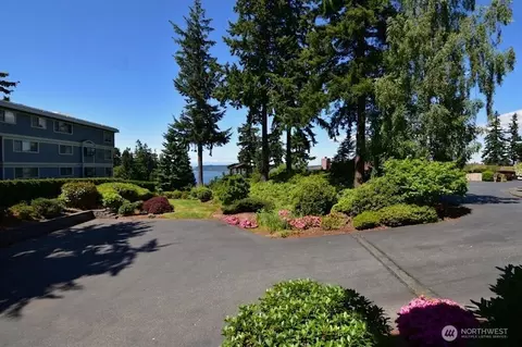 8230 53rd Ave W #812, Mukilteo, WA 98275