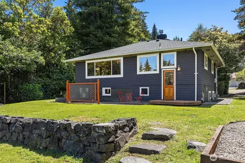 10308 SW 116th Ave, Vashon, WA 98070