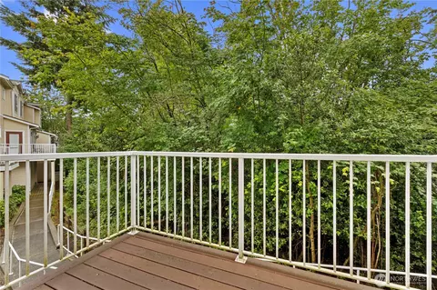 Exterior - 14915 38th Dr SE #R1140, Bothell, WA 98012 photo 3 of 5