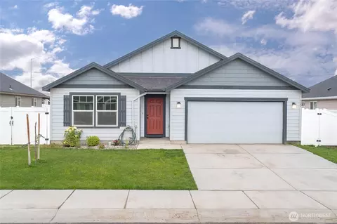725 L St NE, Quincy, WA 98848