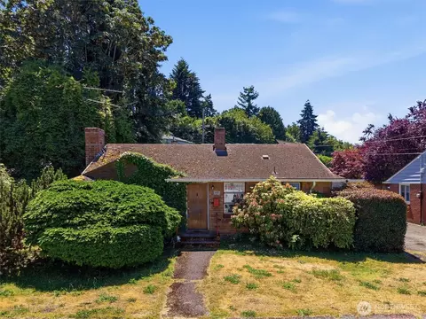5603 SW Lander St, Seattle, WA 98116