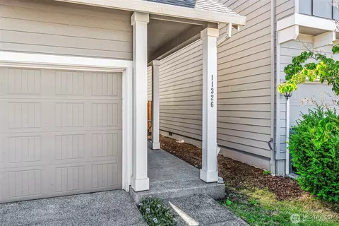 11326 NE 23rd St, Vancouver, WA 98684