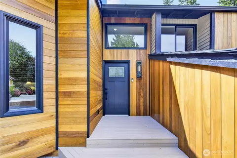 17409 NE 136th St, Redmond, WA 98052