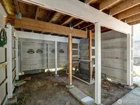 Exterior - 516 72nd St SE, Everett, WA 98203 photo 7 of 7