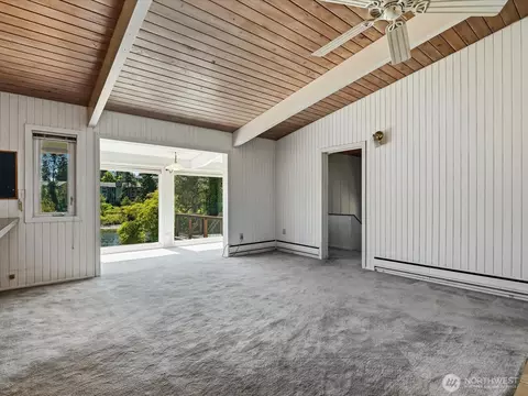 Living - 516 72nd St SE, Everett, WA 98203 photo 3 of 4