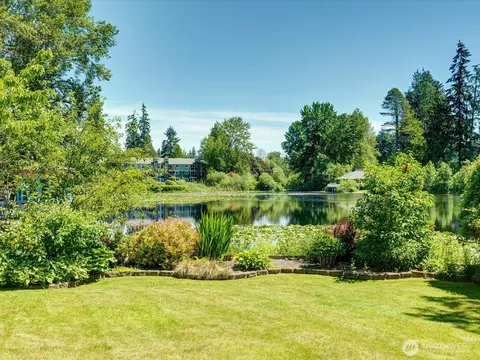 Exterior - 516 72nd St SE, Everett, WA 98203 photo 5 of 7