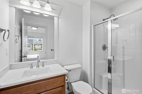 Bath - 3724 185th St SE, Bothell, WA 98012 photo 2 of 3