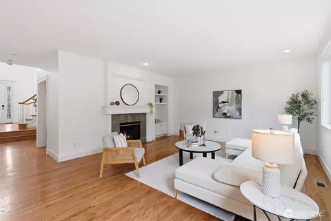 Living - 3724 185th St SE, Bothell, WA 98012 photo 6 of 8