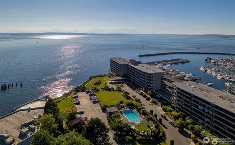 6535 Seaview Ave NW #104B, Seattle, WA 98117