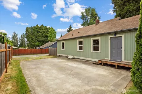 Exterior - 1 E Mcgill Ave, Everett, WA 98208 photo 12 of 14