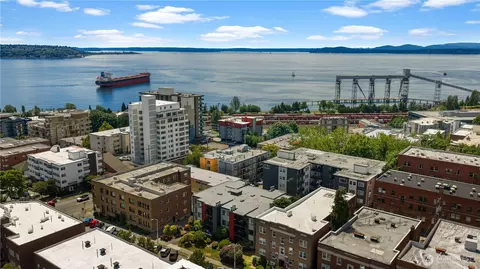 613 W 4th Ave #103, Seattle, WA 98119