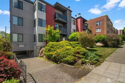 613 4th Ave W #103, Seattle, WA 98119