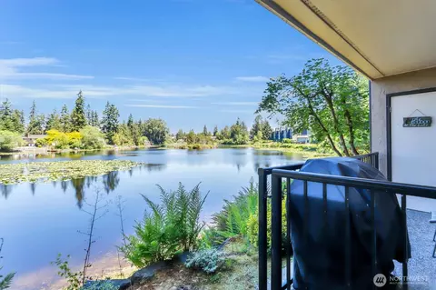 323 75th St SE #C42, Everett, WA 98203