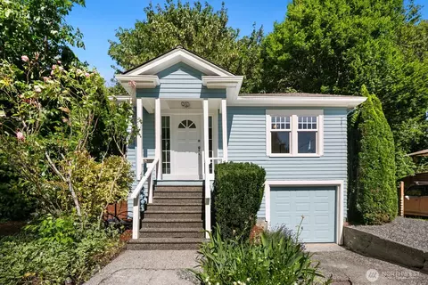 7032 15th Ave NE, Seattle, WA 98115
