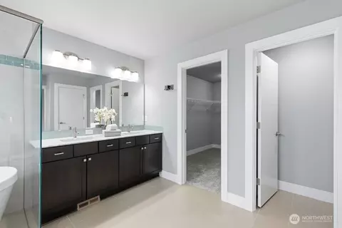 Bath - 17602 35th Dr SE, Bothell, WA 98012 photo 2 of 3