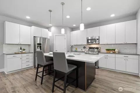 Kitchen - 17602 35th Dr SE, Bothell, WA 98012 photo 1 of 6
