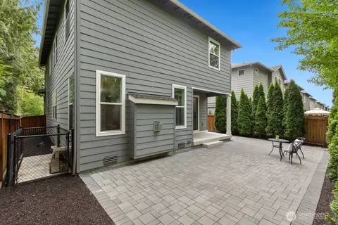 Exterior - 17602 35th Dr SE, Bothell, WA 98012 photo 3 of 8