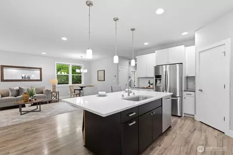 Kitchen - 17602 35th Dr SE, Bothell, WA 98012 photo 3 of 6