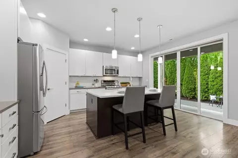 Kitchen - 17602 35th Dr SE, Bothell, WA 98012 photo 6 of 6