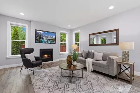 Living - 17602 35th Dr SE, Bothell, WA 98012 photo 2 of 4