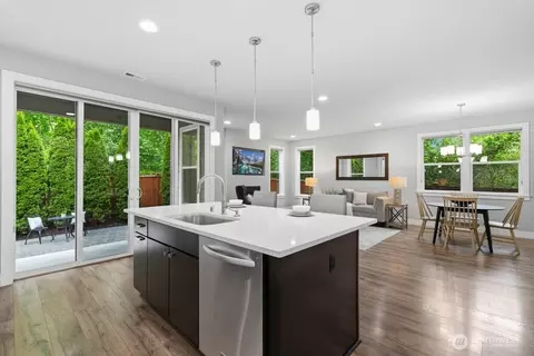 Kitchen - 17602 35th Dr SE, Bothell, WA 98012 photo 4 of 6