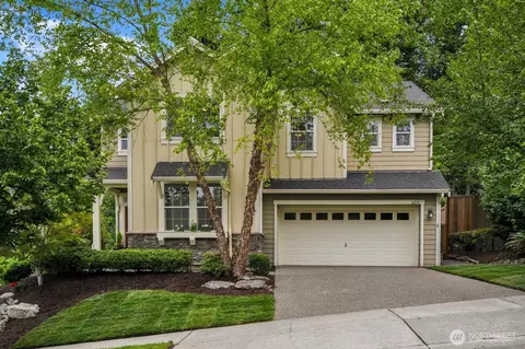 6214 Douglas Ave SE, Snoqualmie, WA 98065