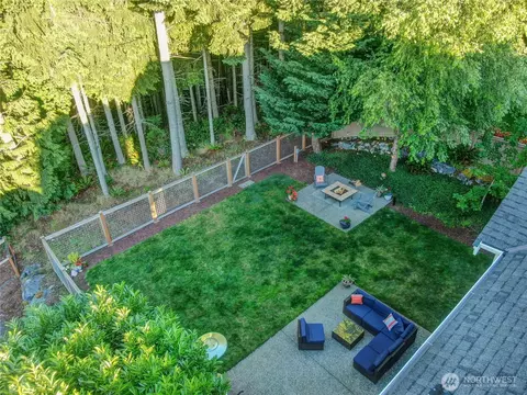 6214 Douglas Ave SE, Snoqualmie, WA 98065