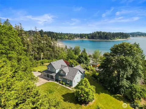 17164 Lemolo Shore Dr NE, Poulsbo, WA 98370