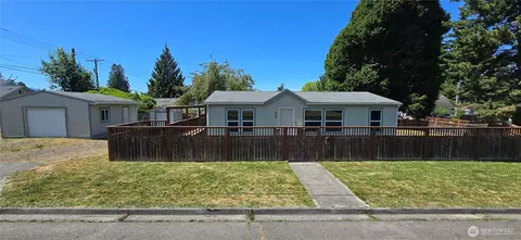 532 E 6th St, Port Angeles, WA 98362
