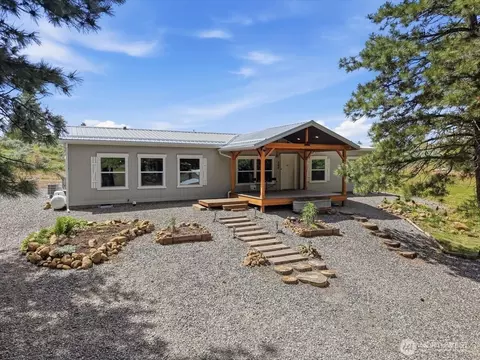 389 Muledeer, East Wenatchee, WA 98802