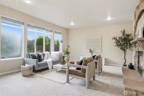 Living - 3629 147th St SE, Mill Creek, WA 98012 photo 4 of 6