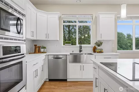 Kitchen - 3629 147th St SE, Mill Creek, WA 98012 photo 2 of 4