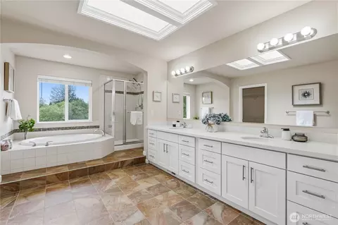 Bath - 3629 147th St SE, Mill Creek, WA 98012 photo 2 of 4